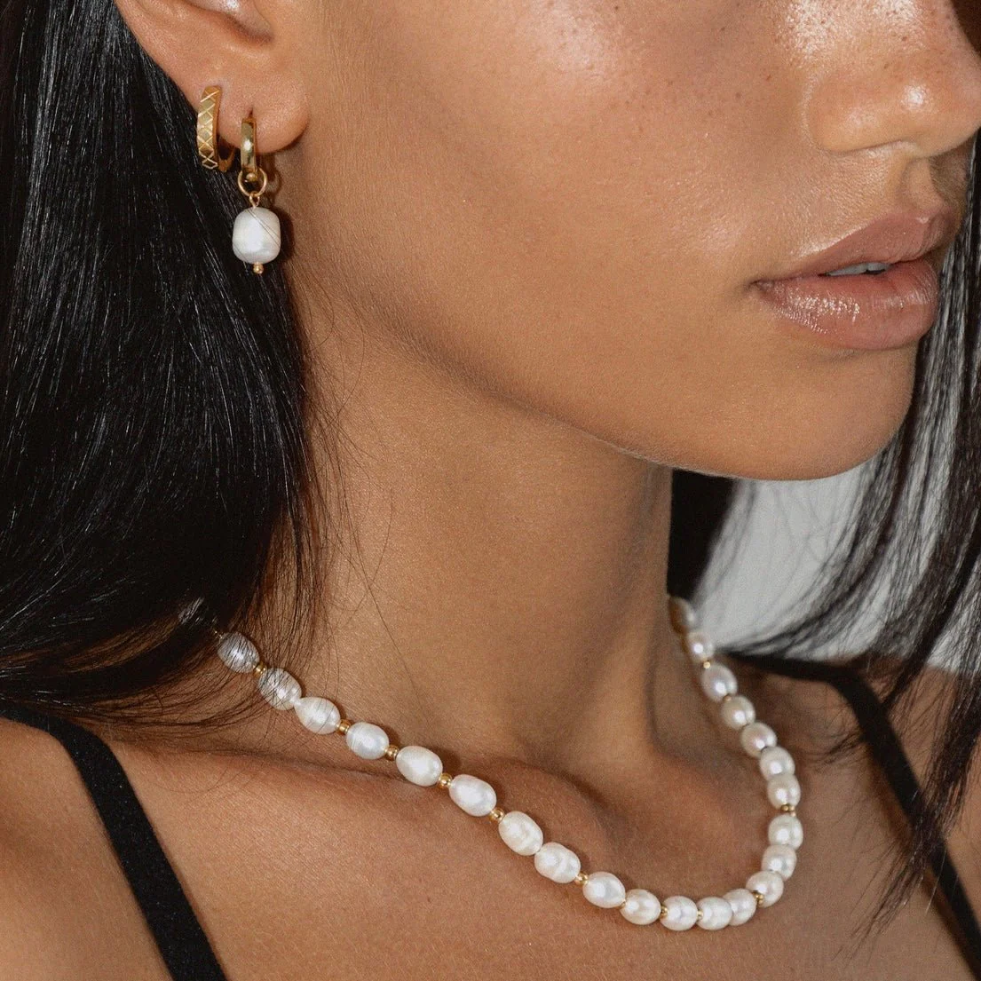 The Essential Huggie - Pearl - Image 4