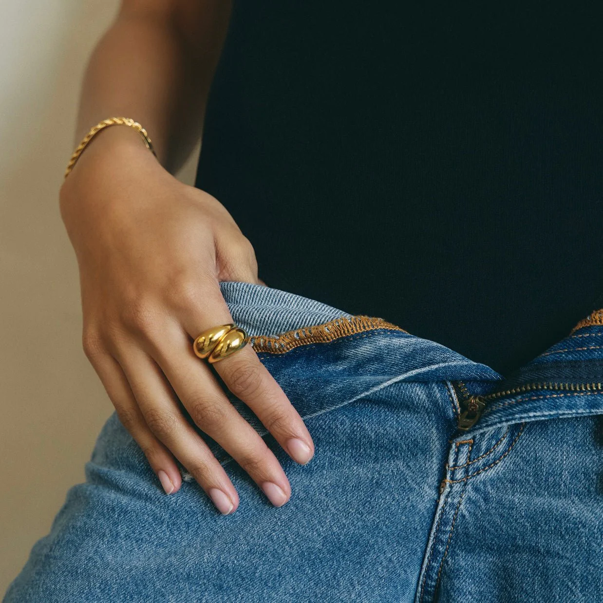 The XL Nelly Dome Ring - Image 3